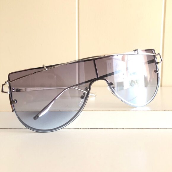 Y2K Shield Sunglasses - Picture 10 of 10